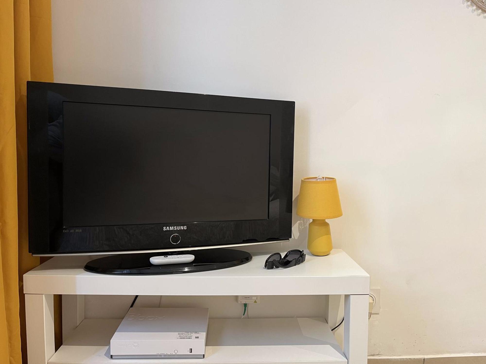 Studio Equipe Confort Proche De Toutes Commodites La Seyne-sur-Mer Dış mekan fotoğraf